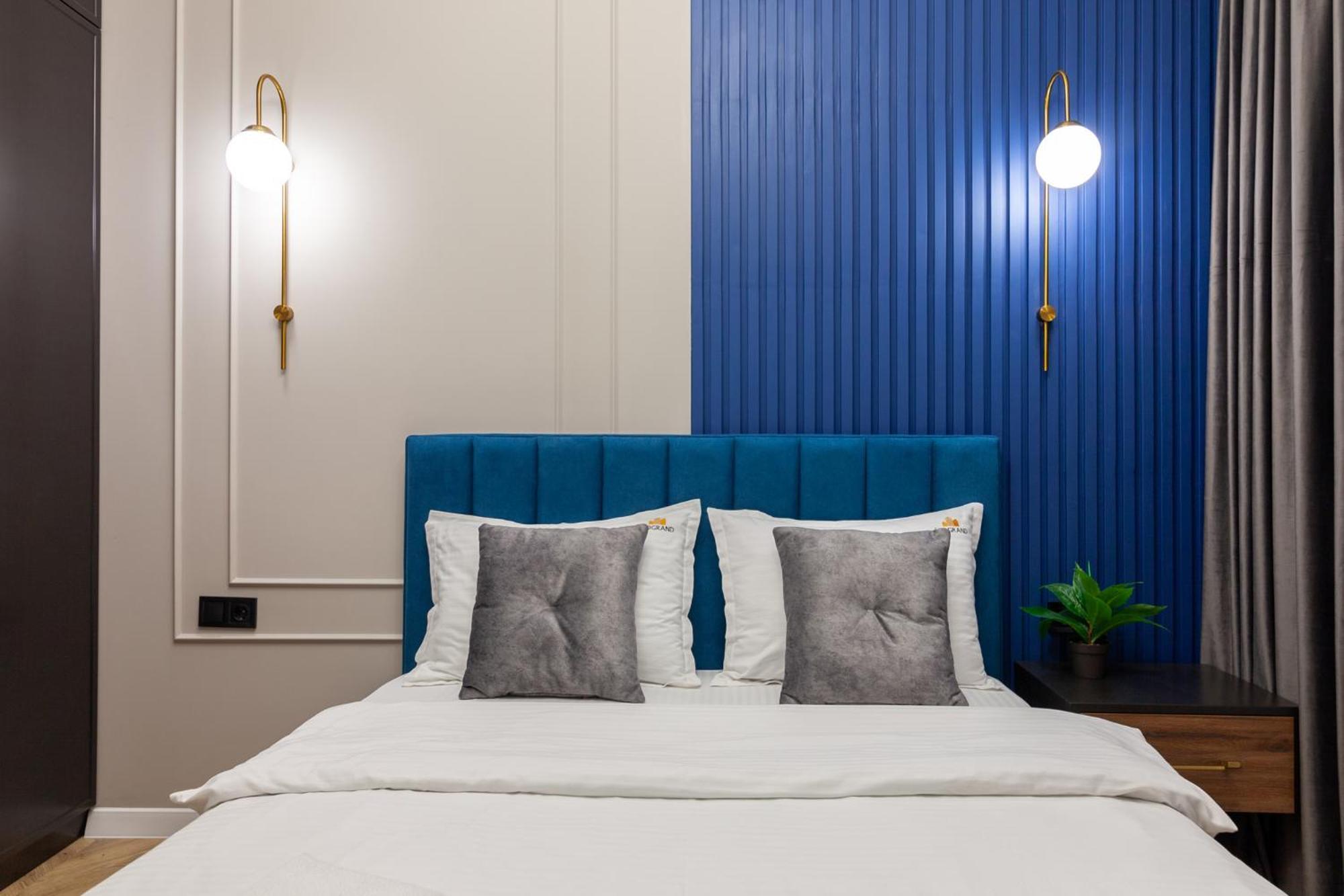 Leogrand Vip On Svobody Avenue 43 Apartment Lviv Bagian luar foto